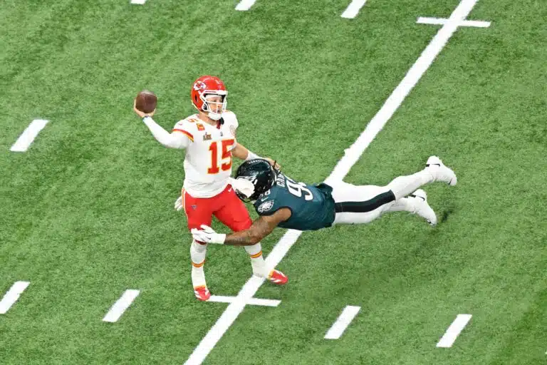 Philadelphia Eagles teki NFL-historiaa – supertähdelle jättimäinen tilipäivä