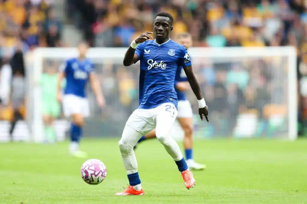 MM-kapteenin seura vaihtuu - seitsemän vuotta ja yli 200 ottelua Idrissa Gana Gueye