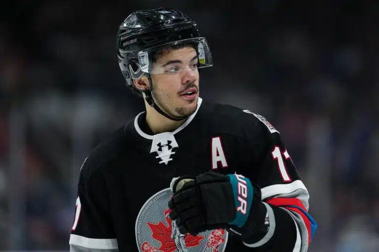NHL-legendan poika iski 90 pistettä – haluaa nyt vain yhtä asiaa