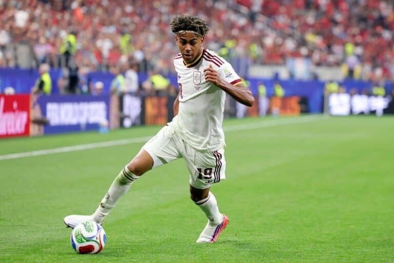 Lamine Yamal ylisti Cristiano Ronaldoa vuolaasti