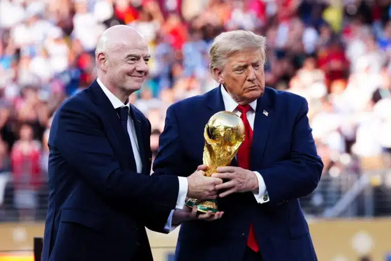 Gianni Infantino kutsui koolle kriisikokouksen – FIFA-pomon valta horjuu pahemmin kuin koskaan