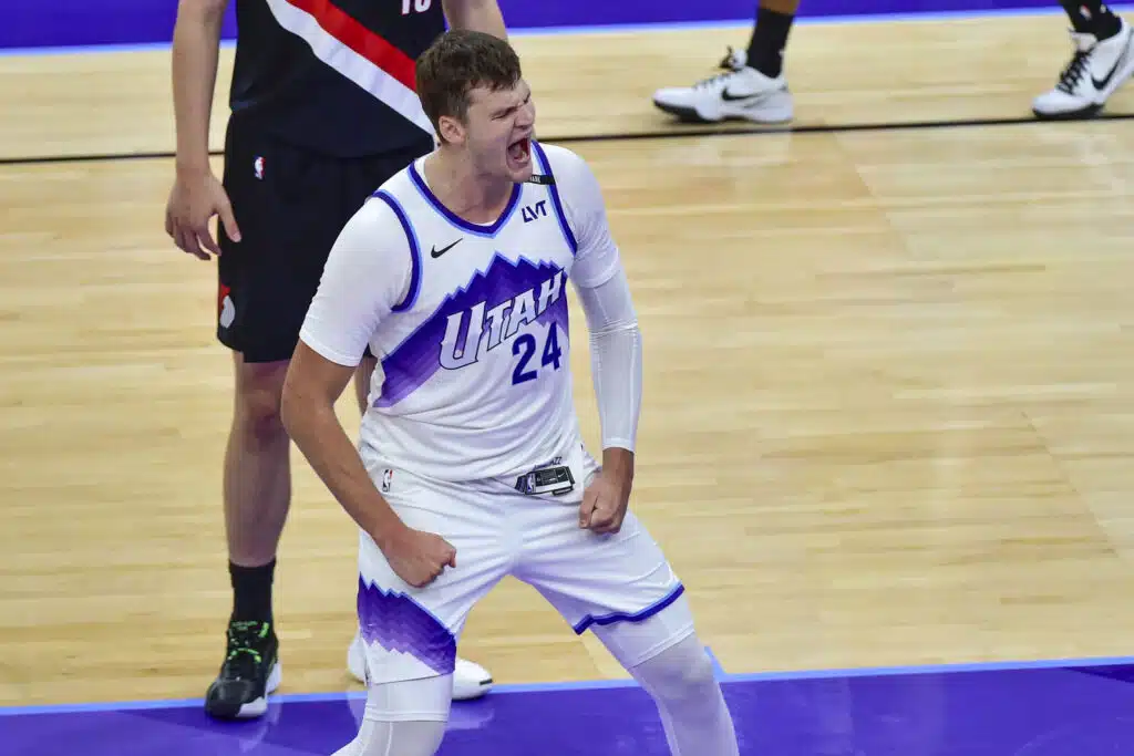 Lauri Markkasen Utah Jazz rysäytti jättimäisen peliliikkeen Lauri Markkasen Utah Jazz rysäytti jättimäisen peliliikkeen