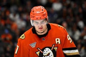 NHL:ssä tehtiin röyhkeä jättitarjous – Anaheim Ducksin toimistolla tuli hiki