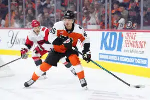 NHL:ssä jaettiin erikoinen rangaistus - tähtihyökkääjä joutui kärsijäksi Philadelphia Flyersin Trevor Zegras teki jatkosopimuksen