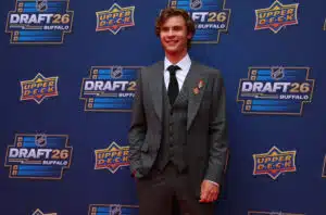 NHL:n ykkösvaraus teki sopimuksen NHL:n ykkösvaraus teki sopimuksen
