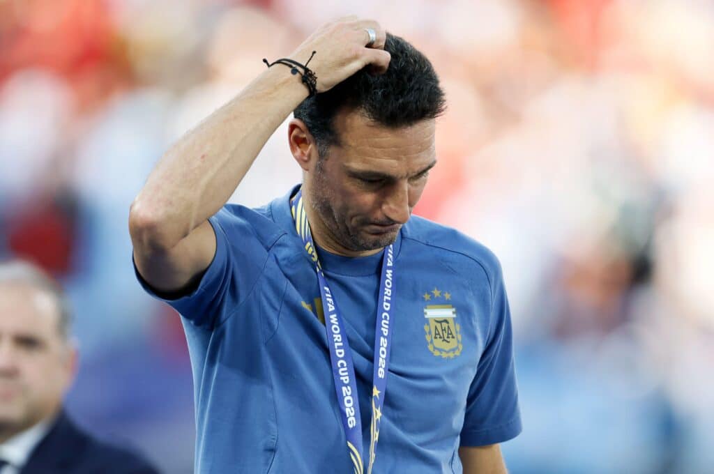 Lionel Scaloni murtui julkisesti – näin hän vastasi kysymykseen erostaan Lionel Scaloni murtui julkisesti – näin hän vastasi kysymykseen erostaan