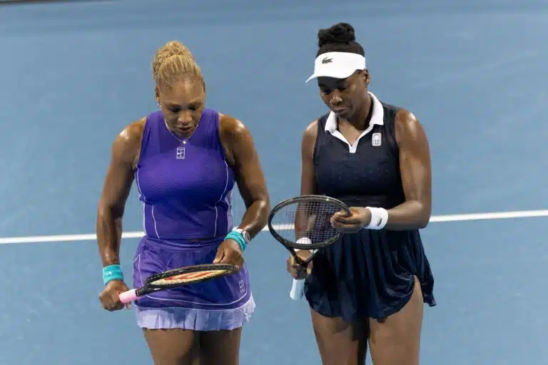 Serena ja Venus Williams palasivat yhteen – tulos jäi sivuseikaksi
