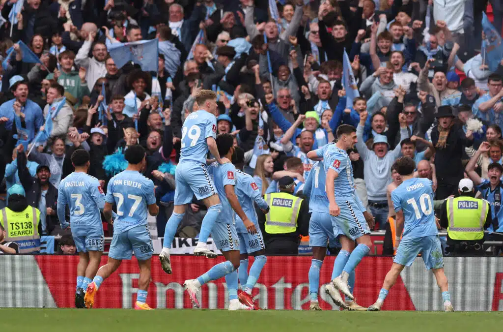 Legendalta tyly tuomio Manchester Citylle – ”Mestaruudet ja omistajat pois” Coventry City