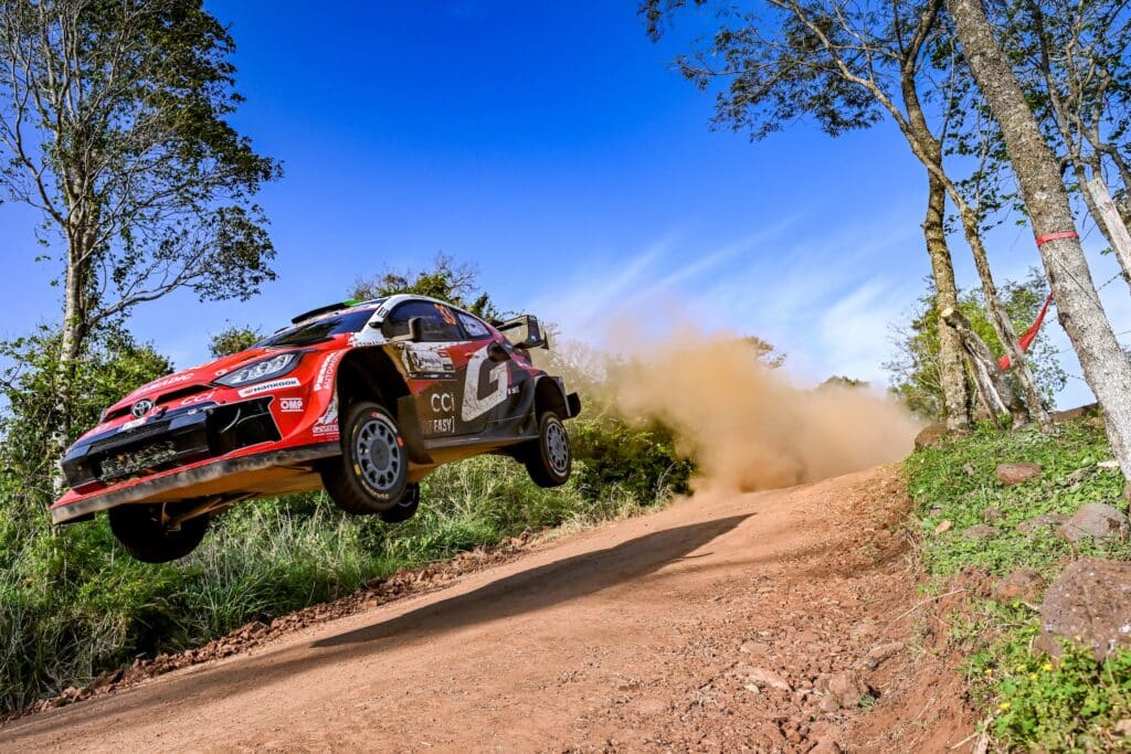 EK6: Paraguayn MM-rallissa nähtiin taas dramaattinen käänne, Sami Pajarille iso uutinen EK6: Paraguayn MM-rallissa nähtiin taas dramaattinen käänne, Sami Pajarille iso uutinen