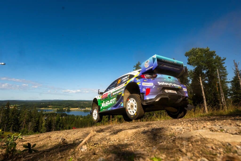 Paraguayn MM-rallissa jysähti heti jättipaukku Paraguayn MM-rallissa jysähti heti jättipaukku