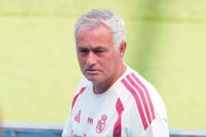 Jose Mourinho palasi Real Madridin penkin päähän – räväytti heti kommentillaan tulokkaasta