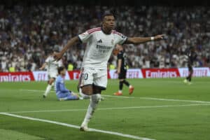 Kylian Mbappe hurjasteli hattutempun