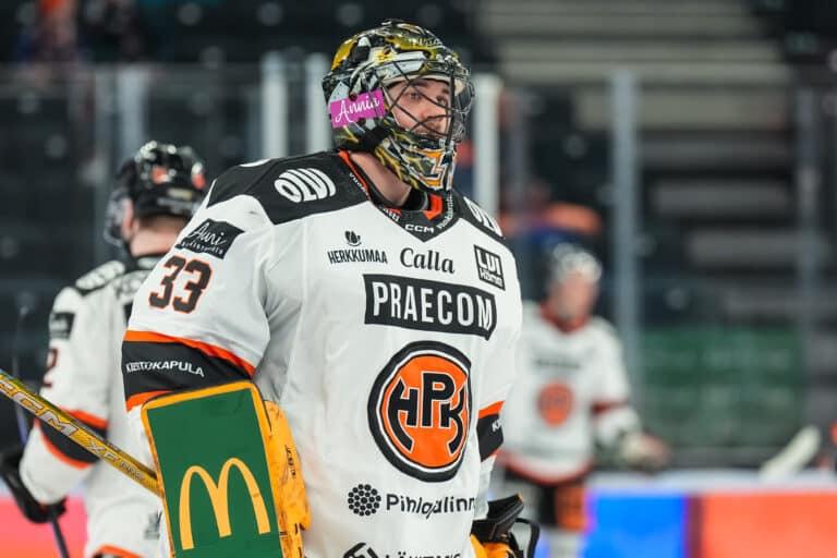 HPK lähetti maalivahtinsa lainalle