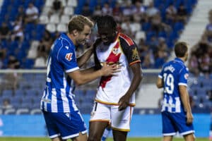 La Liga pyörähti käyntiin – Huuhkaja-toppari avauskokoonpanossa