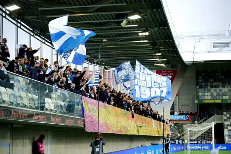 HJK:n ja FC Interin finaali poikki – katsomon tapahtumat pysäyttivät ottelun