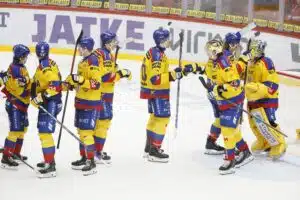 Mikkelin Jukurit juhlii voittoa Helsingin jäähallissa syksyllä 2026