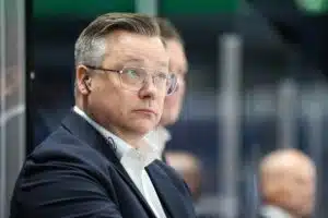 Juuso Hahl paljastaa Jokerit-nimityksen kulissit: ”Homma eskaloitui eilen” Jokereiden uusi päävalmentaja Juuso Hahl