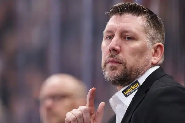 Kärppien päävalmentaja Petri Karjalainen