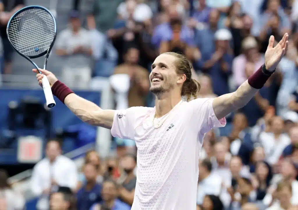 Yhdysvalloilta jäi mestari jälleen saamatta - pettynyt tennistähti kiitti jumalaa Saksan tennistähti Alexander Zverev valloitti US Openin