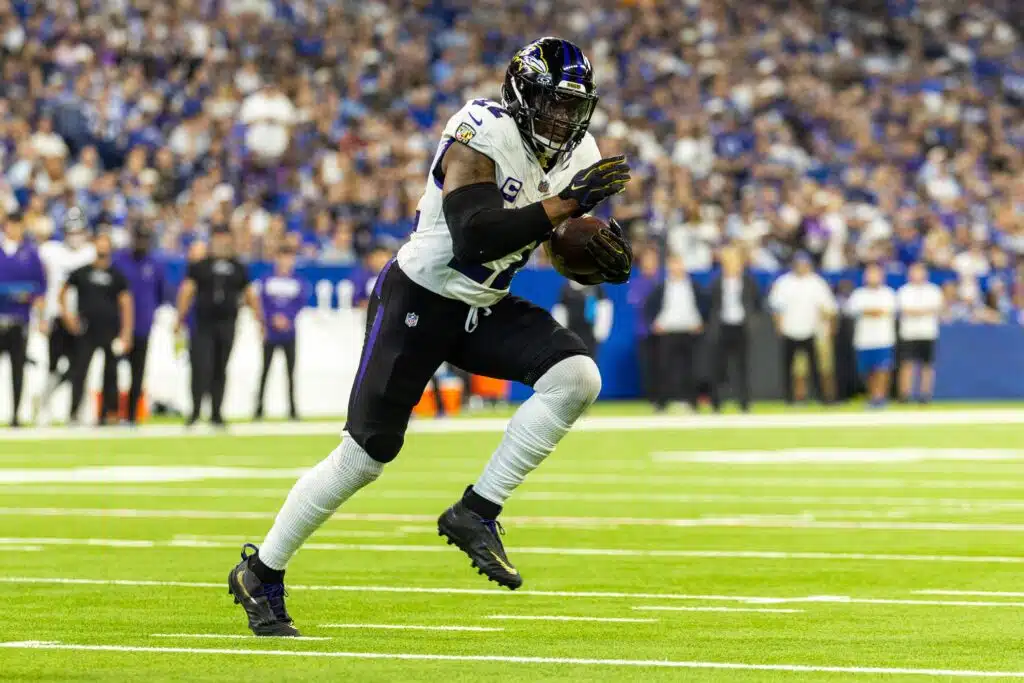 Jalkapallolegendalta suorat sanat: "Hän voi rikkoa ennätykseni" NFL-seura Baltimore Ravensin tähtipelaaja Derrick Henry
