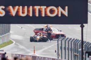 Max Verstappen rysäytti rajusti ulos – yksi asia pelästytti Helmut Markon pahanpäiväisesti