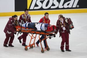 Venäläinen jyräsi leijonapelaajan sairaalaan – paljasti nyt karut muistonsa sairaalasta