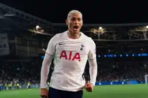 Brassitähti haluaa jättää Tottenhamin – siirto Mohamed Salahin rinnalle lähellä