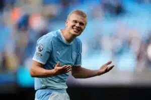 Manchester City meni avausjaksolla kolmesti johtoon – vasta seitsemäs kerta Valioliigan historiassa Manchester Cityn Erling Haaland syyskuussa 2026