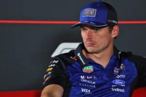 Max Verstappen myönsi neuvotelleensa McLarenin kanssa – mutta vielä rajumpikin vaihtoehto oli ”vakavassa harkinnassa”