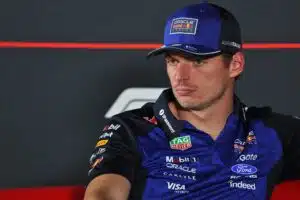 Max Verstappen myönsi neuvotelleensa McLarenin kanssa - mutta vielä rajumpikin vaihtoehto oli "vakavassa harkinnassa" Max Verstappen