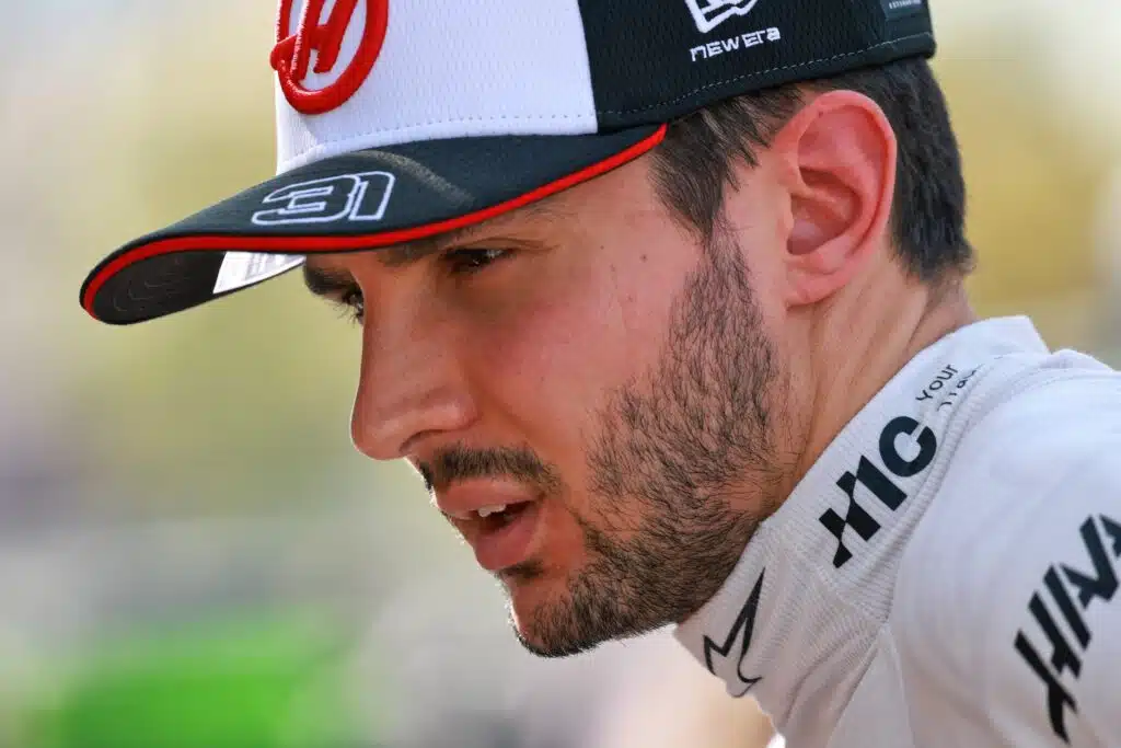F1-kuljettaja on vaarassa lentää pihalle - latasi nyt rajun arvion omista kyvyistään Esteban Ocon