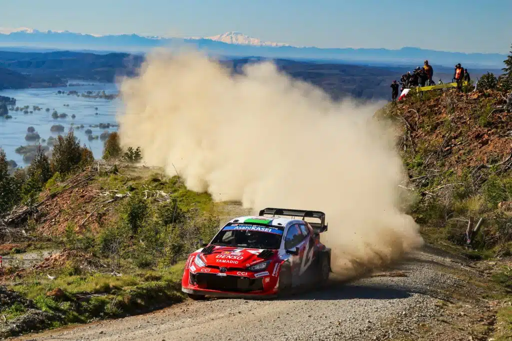 EK15: Rajua draamaa Chilen MM-rallissa - kärkimiehen kohtalo kohtuuton Toyotan Elfyn Evans Chilen MM-rallissa 2026