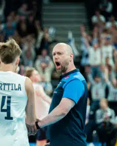 Veljekset romahtivat - lohkovoitto sivusuun Olli Kunnari, Veljekset