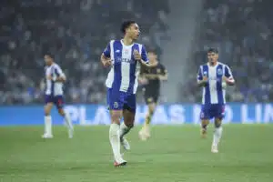 Manchester United ja Arsenal jahtaavat portugalilaistähteä Alberto Costa, 2026