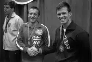 Kolminkertainen olympiavoittaja on kuollut Mike Burton, Mike Holthaus, 1969