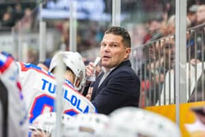 Jokerit palasi Liigaan tappiolla – ”Jääkiekon juhlaa”