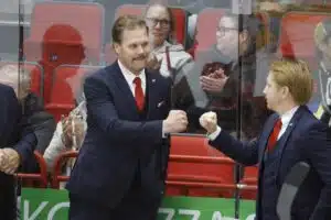 HIFK:n Olli Jokinen palasi vielä torstai-iltaan - selitti nyt tarkemmin mistä oli kyse HIFK:n päävalmentaja Olli Jokinen