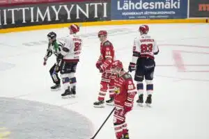 SM-liigassa jysähti jättimäinen yllätys Sportin Brett Harrison ottelussa HIFK:ta vastaan