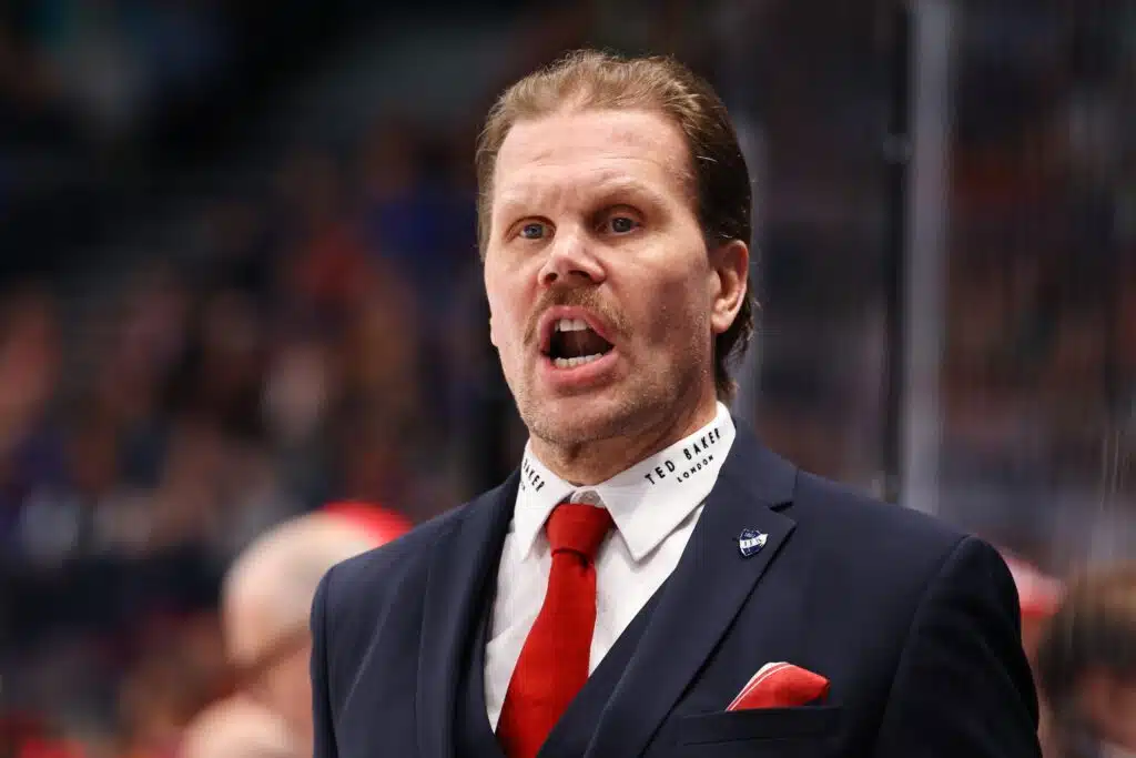 HIFK tyri pahasti - Olli Jokiselta suoraa puhetta HIFK:n päävalmentaja Olli Jokinen