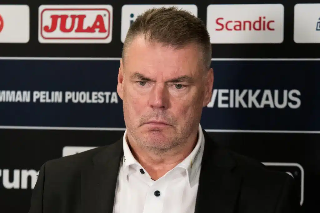Raimo Helminen hämmästyi - "Aina ei todellakaan olla" Raimo Helminen, SaiPa