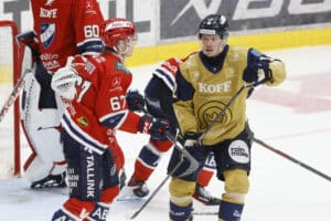 HIFK nöyryytti Kiekko-Espoota – pelin rumin hetki etenee kurinpitoon