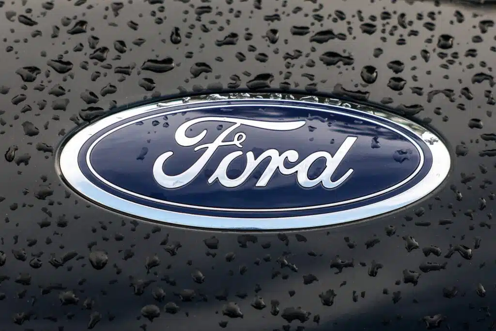 Rallin MM-sarjasta jättiuutinen - nyt tarjoillaan kurkistus tulevaisuuteen Fordin logo