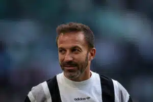 Legendalta raaka ulostulo Italian jalkapallon alamäestä - nyt tuli suoraa tekstiä Alessandro Del Piero