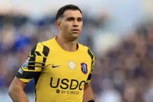 Chelsea-tähti loukkaantui pelottavassa tilanteessa - nyt päivitys sairasvuoteelta Emiliano Martinez