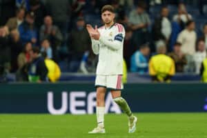 Real Madrid -tähti pelasi 40 minuuttia loukkaantuneena – Mourinhon sanat kertovat kaiken
