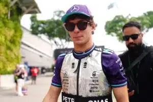Pahasti pettynyt Kimi Antonelli paljasti Mercedeksen vakavat ongelmat Mercedeksen Kimi Antonelli Singaporen GP:ssä 2026