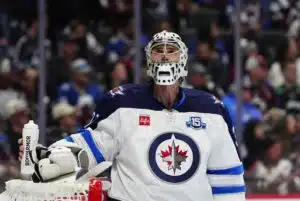 Connor Hellebuyckin debyytti lähestyy - Devilsin päävalmentaja paljasti suunnitelman Connor Hellebuyck, Winnipeg Jets