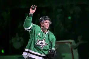 Olli Jokisen ennätys sai kyytiä NHL:ssä - asialla Mikko Rantanen Mikko Rantanen