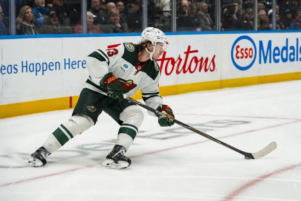 NHL-tähti Quinn Hughes sai tylyn vastaanoton Vancouverissa - vastasi historiallisella tavalla Quinn Hughes, Minnesota Wild