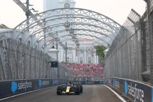 Max Verstappen tykitti paalupaikalle 0,054 sekunnin erolla, Valtteri Bottaksella umpisurkeaa